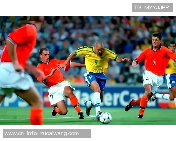 2014年世界杯巴西与荷兰激战回顾：一场令人难忘的季军争夺战